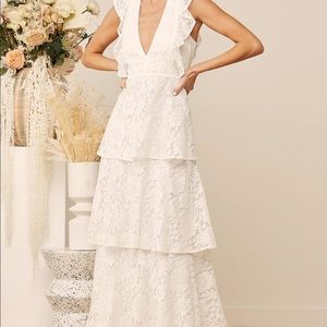 Molinetto White Lace Ruffled Tiered Sleeveless Maxi Dress
